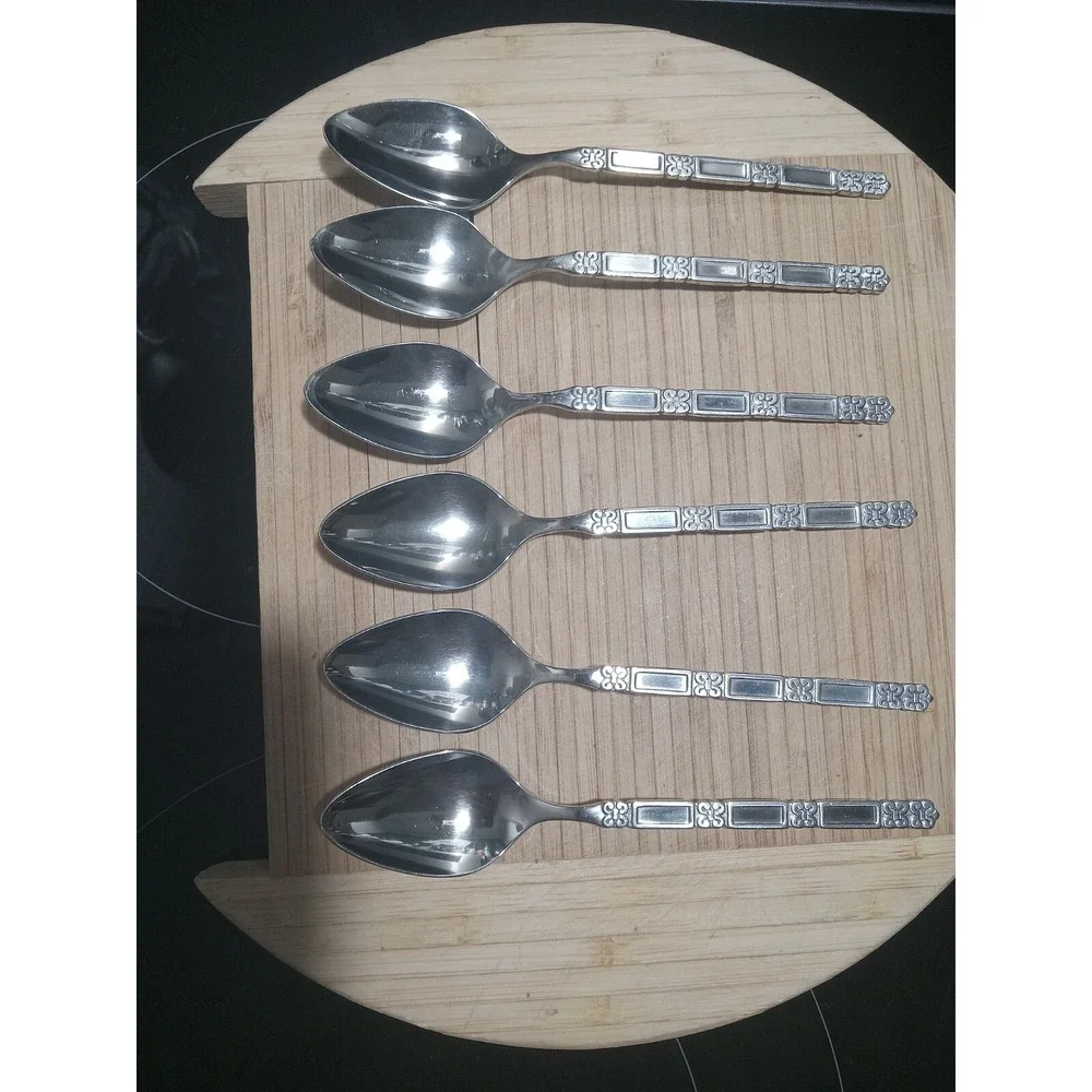 Oneida Community MADRID‎  No Black  Stainless 6 TeaSpoons   See Pictures